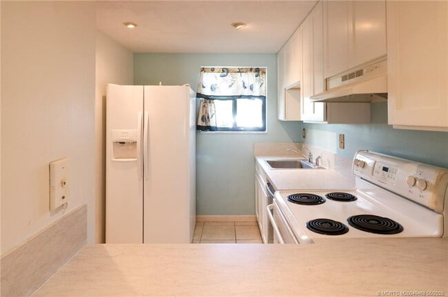 property at 5413 SE Miles Grant Rd