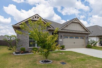 14741 Greenleaf Dr in Athens, AL - Building Photo - Building Photo