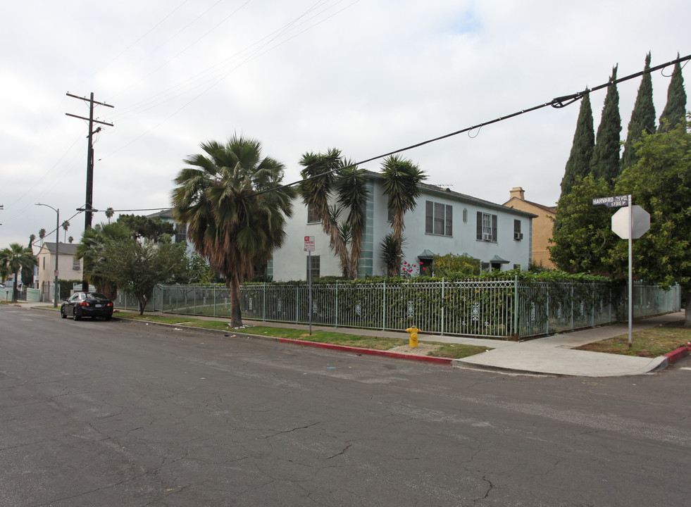 5300 Loma Linda Ave in Los Angeles, CA - Foto de edificio