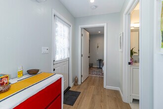 9116 W 24th St in Los Angeles, CA - Building Photo - Building Photo
