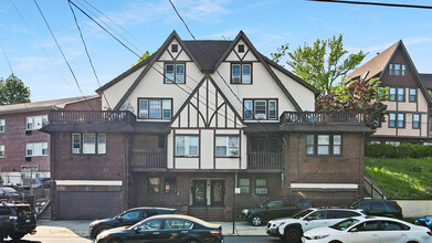 2401-2407 Richmond Rd in Staten Island, NY - Building Photo - Primary Photo