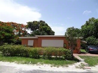 2331 Hayes St in Hollywood, FL - Building Photo - Building Photo