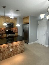 7210 N Manhattan Ave in Tampa, FL - Building Photo - Building Photo