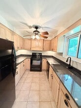 705 De Haviland Dr in Pittsburgh, PA - Building Photo - Building Photo