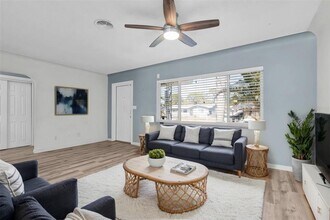 6618 3rd Ave N in St. Petersburg, FL - Building Photo - Building Photo