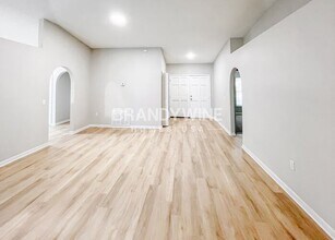 4396 Marsh Hawk Dr S in Jacksonville, FL - Building Photo - Building Photo