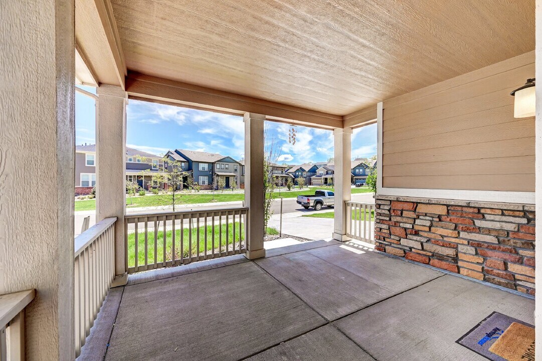 8241 S Trails Edge Wy in Centennial, CO - Building Photo