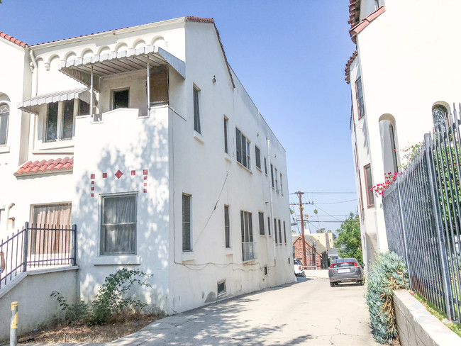 Exisiting 4 Units | 16 Buildable Units in Los Angeles, CA - Building Photo - Other