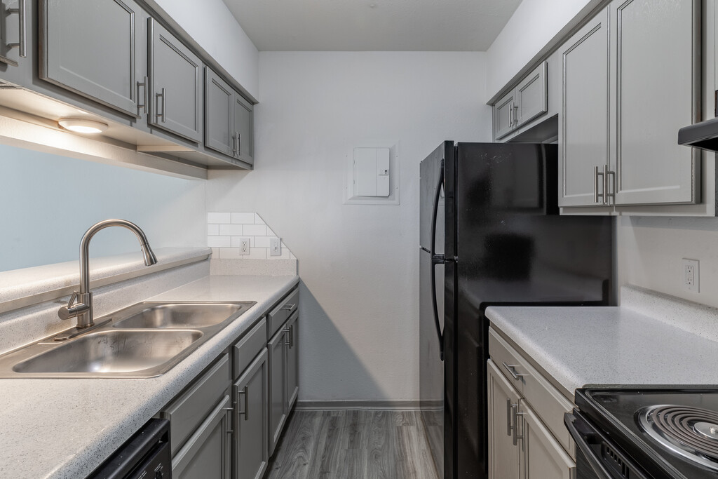 Caspian Apartments in Corpus Christi, TX | ApartmentHomeLiving.com