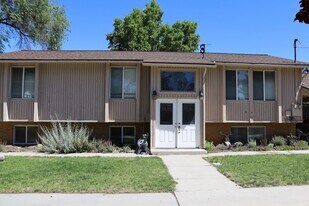 6289 2200 W in Taylorsville, UT - Building Photo