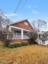 915 Paoli Ave SE in Atlanta, GA - Foto de edificio - Building Photo