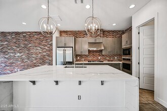 6842 E Orion Dr in Scottsdale, AZ - Building Photo - Building Photo