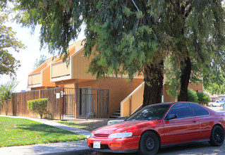 California Apartments in Lemoore, CA - Building Photo - Building Photo