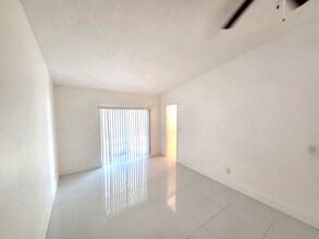 10374 SW 205th Terrace in Cutler Bay, FL - Building Photo - Building Photo