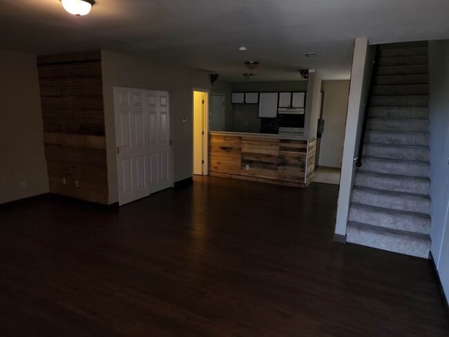 624 Palisades Dr, Unit 624