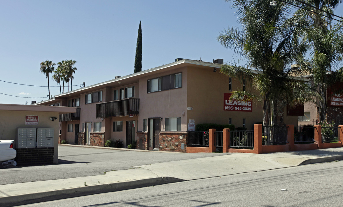 Victoria Apartments in Highland, CA - Building Photo