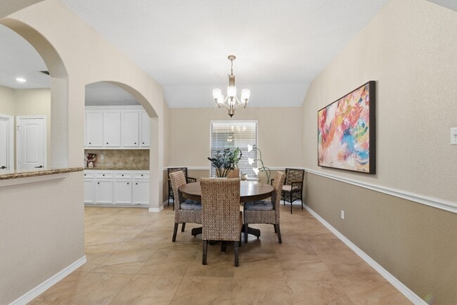 property at 102 Golfview Ct