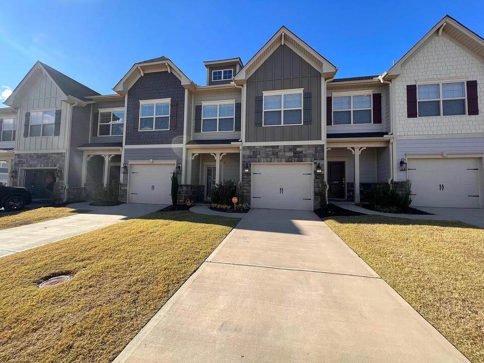 705 Wintergarden Pl in Simpsonville, SC - Foto de edificio