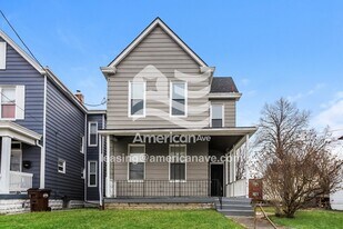 6310 Highland Ave in Cincinnati, OH - Building Photo