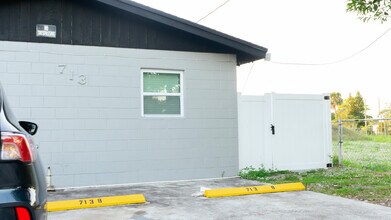 713 N 23rd St in Fort Pierce, FL - Building Photo - Building Photo