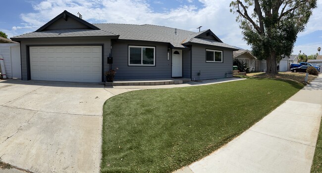 property at 1686 Brentwood Dr