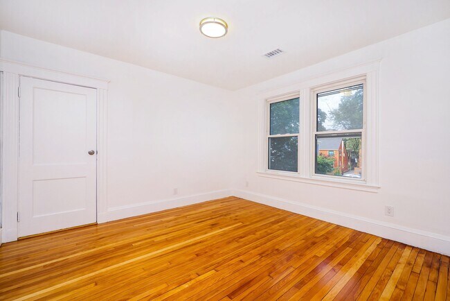 5 Chauncy St, Unit 2 in Cambridge, MA - Building Photo - Building Photo