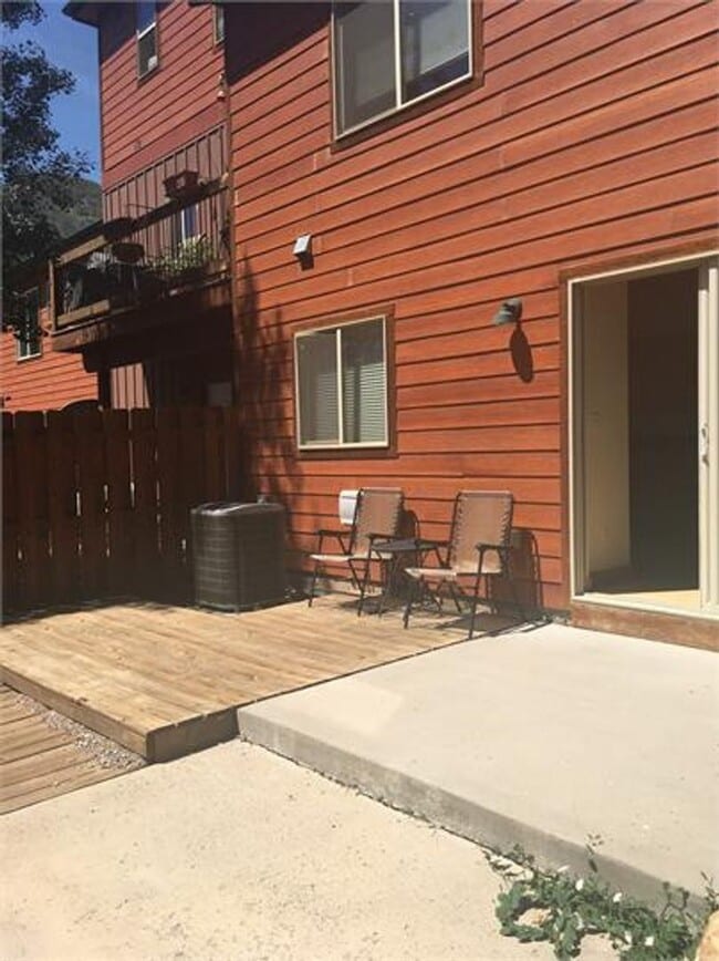 property at 122 Timber Creek Dr