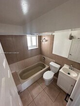 585 NW 182nd Terrace in Miami, FL - Building Photo - Building Photo