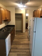 Ridgewood Manor in Edmonton, AB - Building Photo - Building Photo