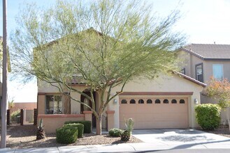 492 Lacabana Beach Dr in Las Vegas, NV - Building Photo - Building Photo