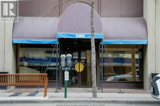 380 Pelissier St in Windsor, ON - Building Photo - Building Photo