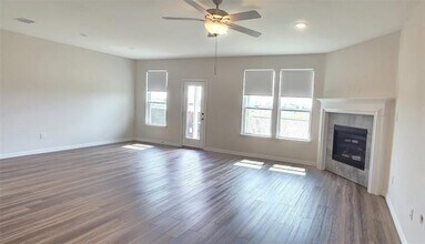 916 Elizabeth St in Anna, TX - Building Photo - Building Photo