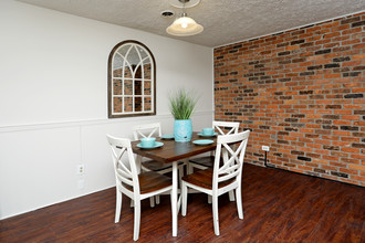 Grange Oaks Apartments in Holly, MI - Building Photo - Interior Photo