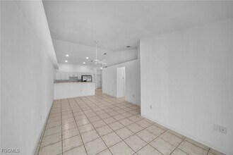 1212 SE 24th Ave in Cape Coral, FL - Building Photo - Building Photo