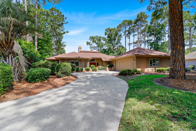 property at 7 Birkdale Ct