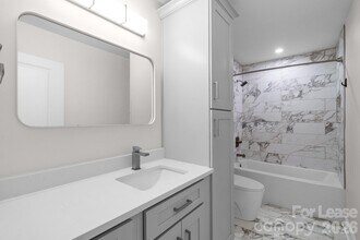 812 E 18th St in Charlotte, NC - Building Photo - Building Photo