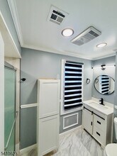 7 Kling St in West Orange, NJ - Building Photo - Building Photo