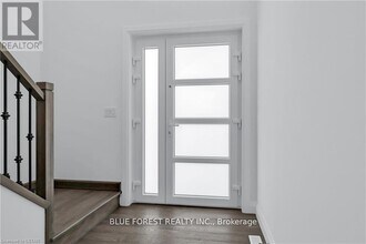 29 Poole Cres in Middlesex Centre, ON - Building Photo - Building Photo