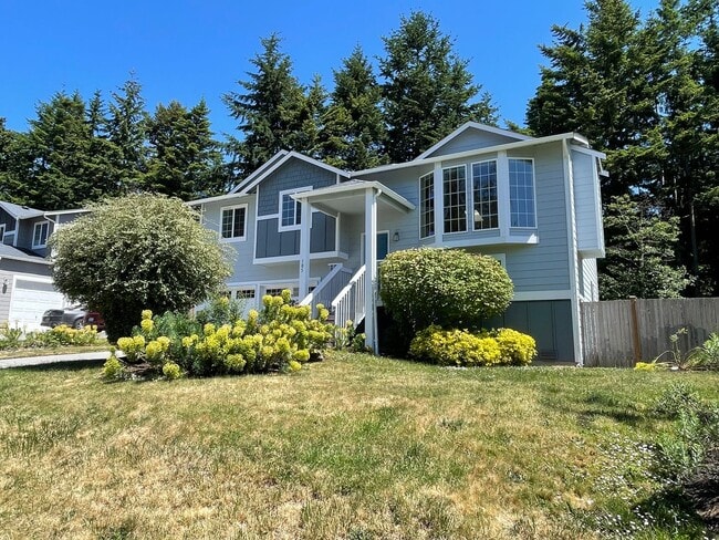 property at 105 NE Albion St