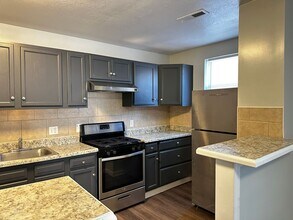 4632 Hillside Rd SE in Washington, DC - Building Photo - Building Photo