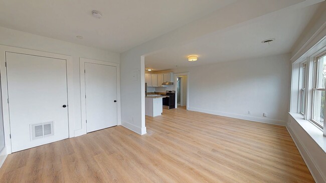 453 3rd St in Niagara Falls, NY - Foto de edificio - Building Photo