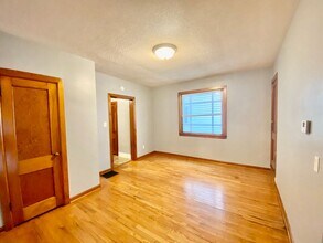719 5th St NW in Grand Rapids, MI - Building Photo - Building Photo