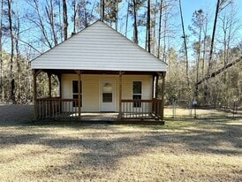 3934 Hill Rd in Metter, GA - Building Photo