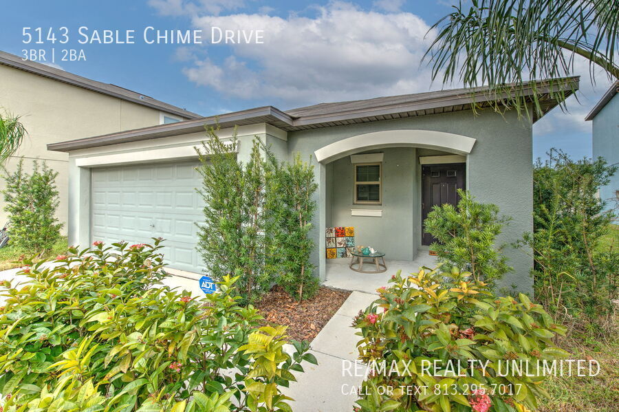 5143 Sable Chime Dr in Wimauma, FL - Building Photo