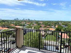 3410 Coral Wy in Miami, FL - Building Photo - Building Photo