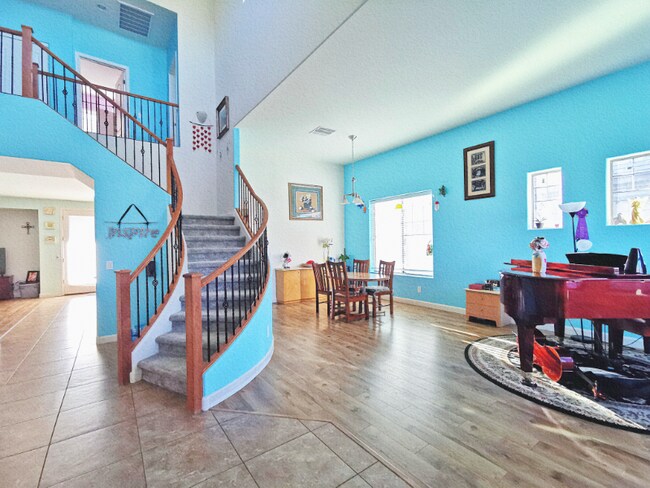 property at 4632 S Griswold St