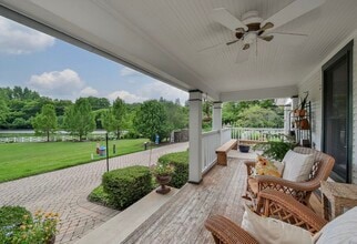 6N201 Denker Rd, Unit Farm House in St. Charles, IL - Building Photo - Building Photo