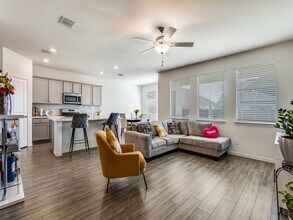 302 Pepperbark Ave in Princeton, TX - Foto de edificio - Building Photo