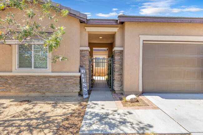 42727 St Lucia St in Bermuda Dunes, CA - Building Photo - Building Photo