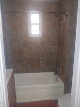 310 Fairbanks Ave, Unit Apt 1 in Cincinnati, OH - Building Photo - Building Photo